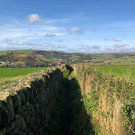 أولدهام 21 Chew Valley Road المظهر الخارجي الصورة